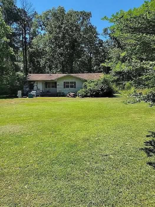 Secluded Home on Quiet Dead-End Road